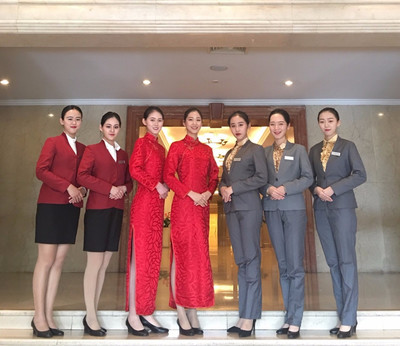 禮儀風采 | 民航學子出色完成全省委經濟工作會議禮儀服務